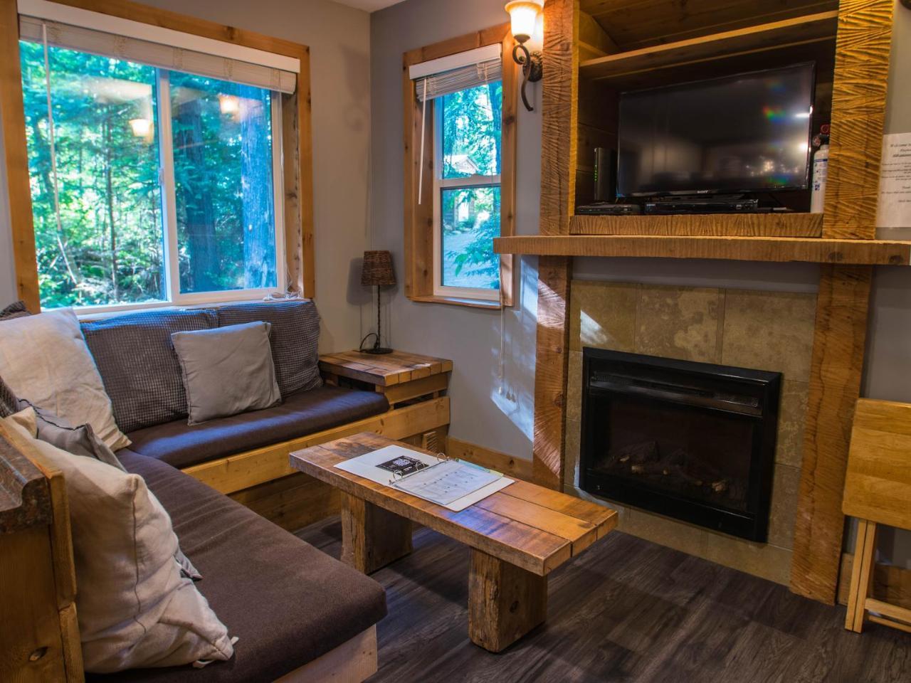 Surfs Inn Rainforest Cottages ユクルーレット エクステリア 写真